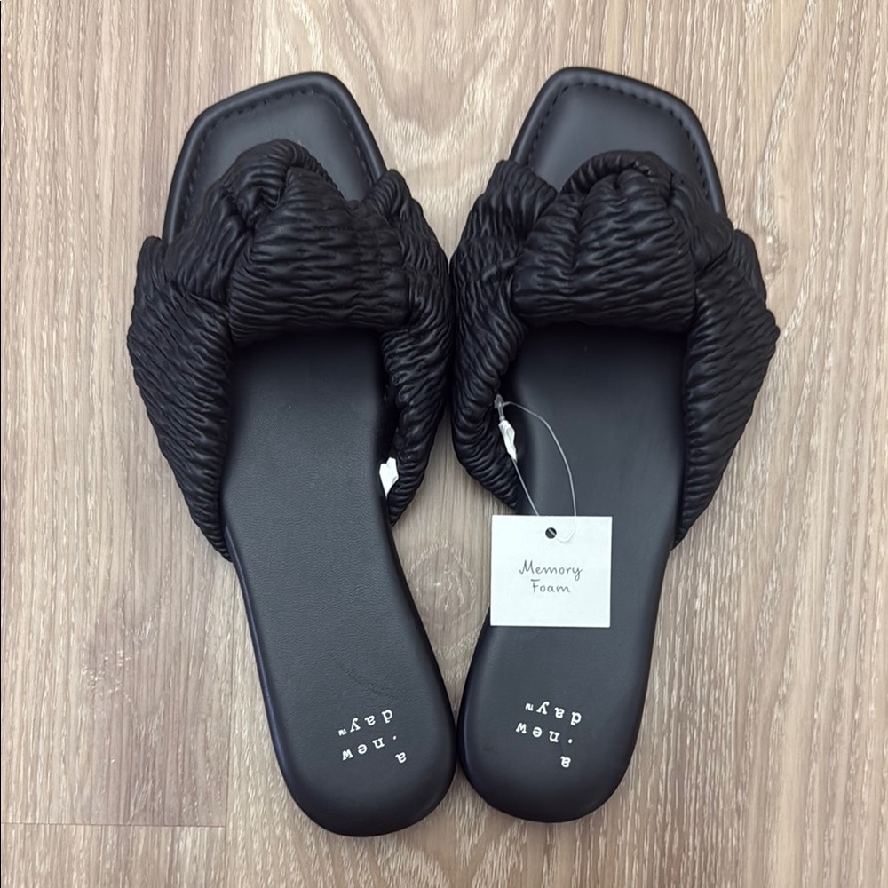 Women's Black Memory Foam Sandals